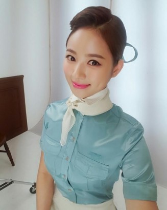 임미향 스튜디어스 셀카 공개, “단아한 비주얼+우아한 자태”